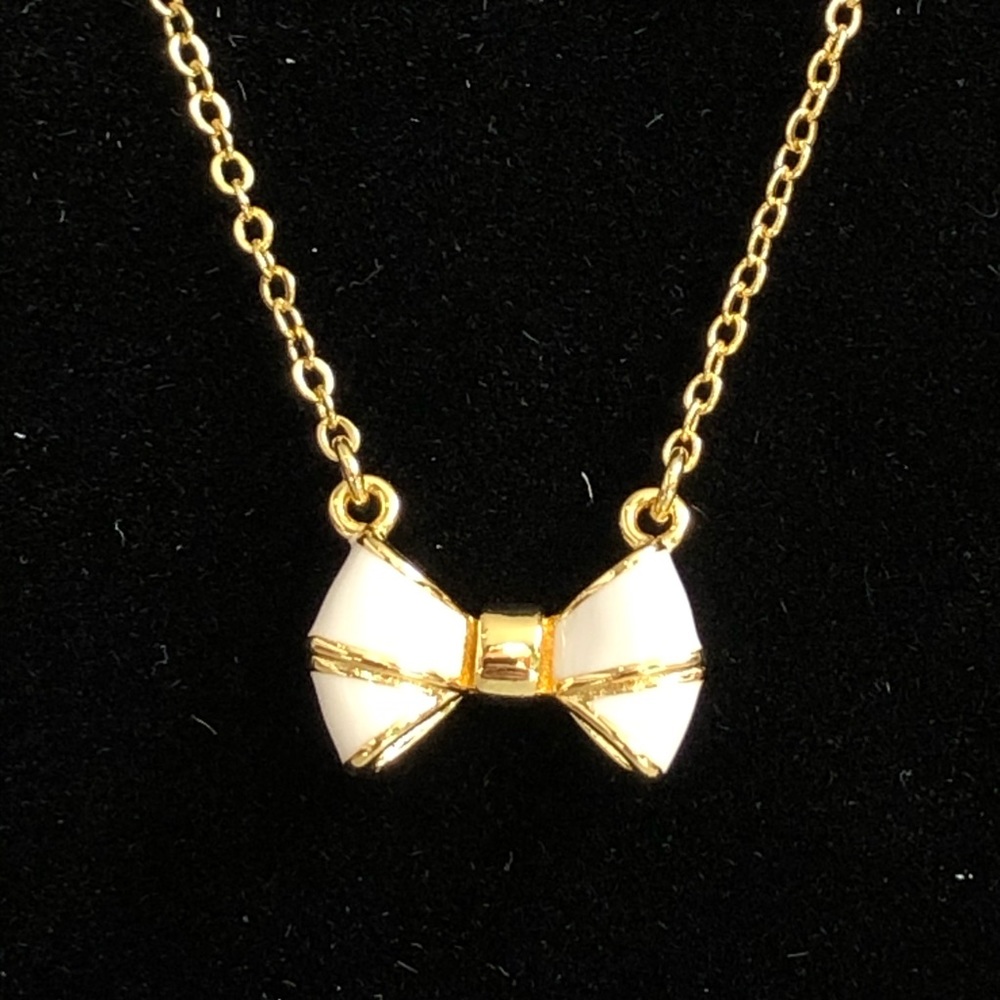 Ted Baker London Enamel Baby Bow Necklace - White